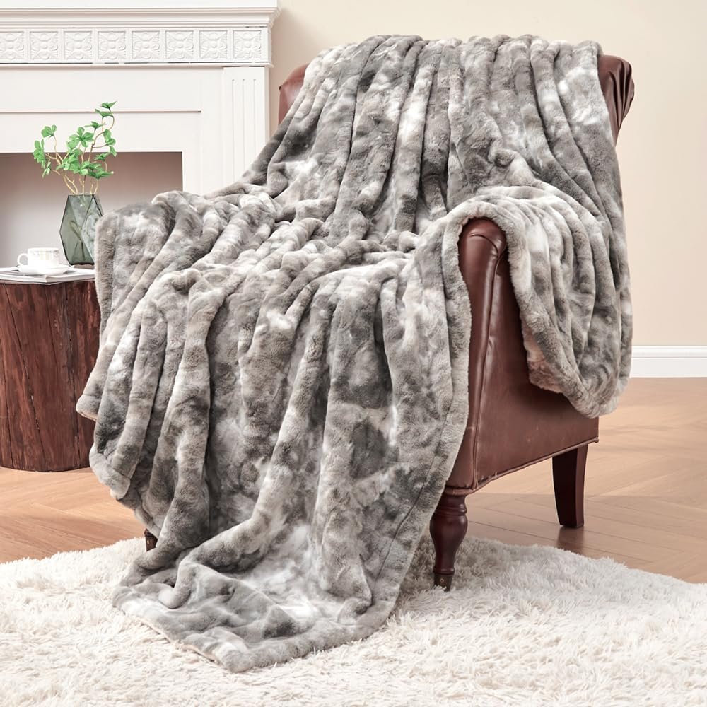 Krifey Oversized Faux Fur Throw Blanket, Soft Fluffy Fuzzy Cozy Blanket for Couch, Sofa and Bed, Luxury Mink Plush for Women, Room Home Dorm Decor, Marbled Gray 60″ x 80″, Warm 600GSM
