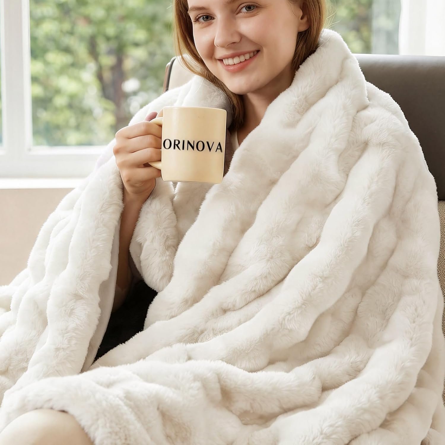 ORINOVA Light Beige Cozy Faux Fur Throw Blanket for Living Room Bedroom 50×60 Thick Ultra Soft Aesthetic Fuzzy Throw Blanket Fluffy Furry Bed Comforter Home Decor 860 GSM
