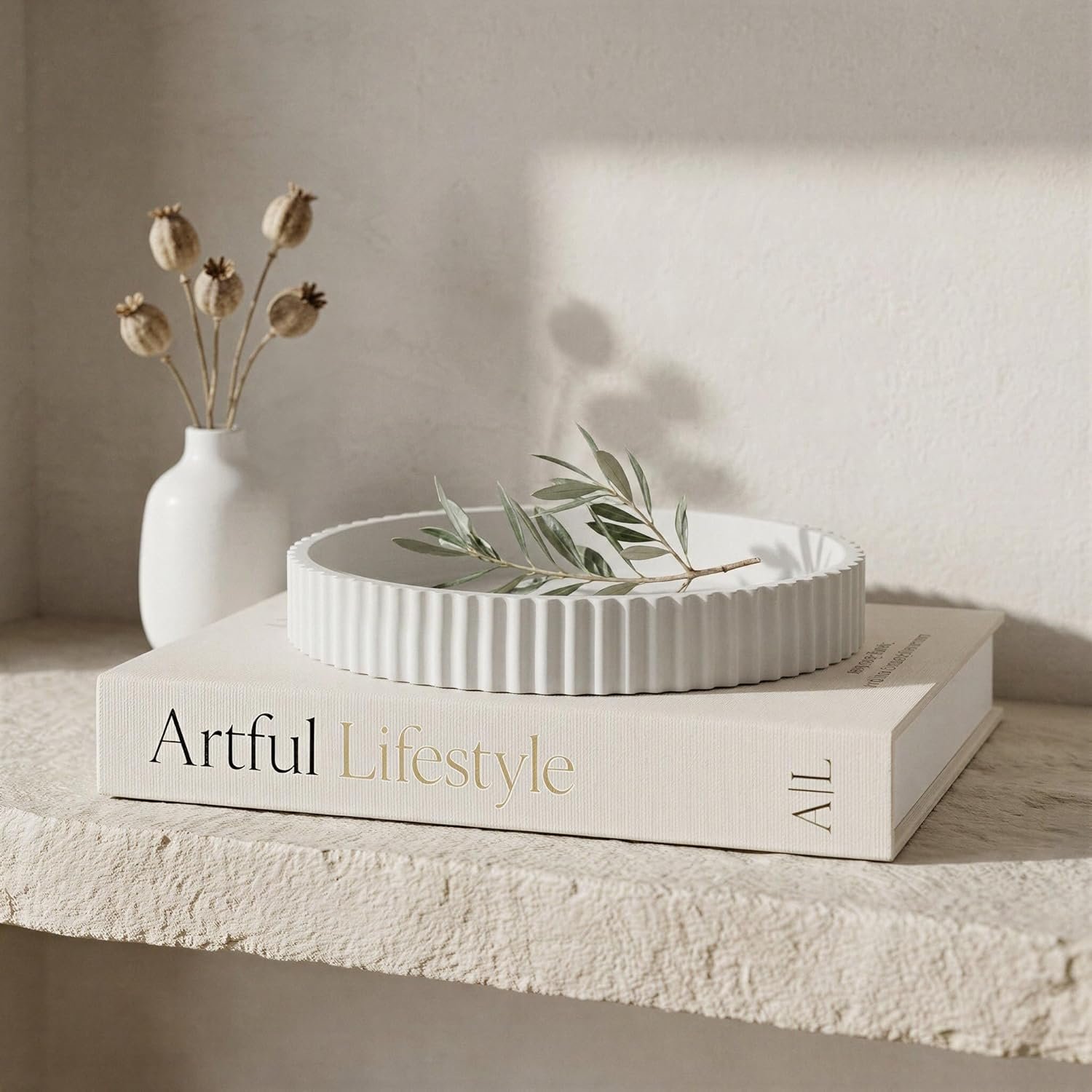 Decorative Concrete Tray & Book Decor Set – Scalloped Tray & Linen Box Enhance Your Coffee Table or Bookshelf Decor – Stylish Home Decoration for Your Living or Dining Room & as a Housewarming Gift
