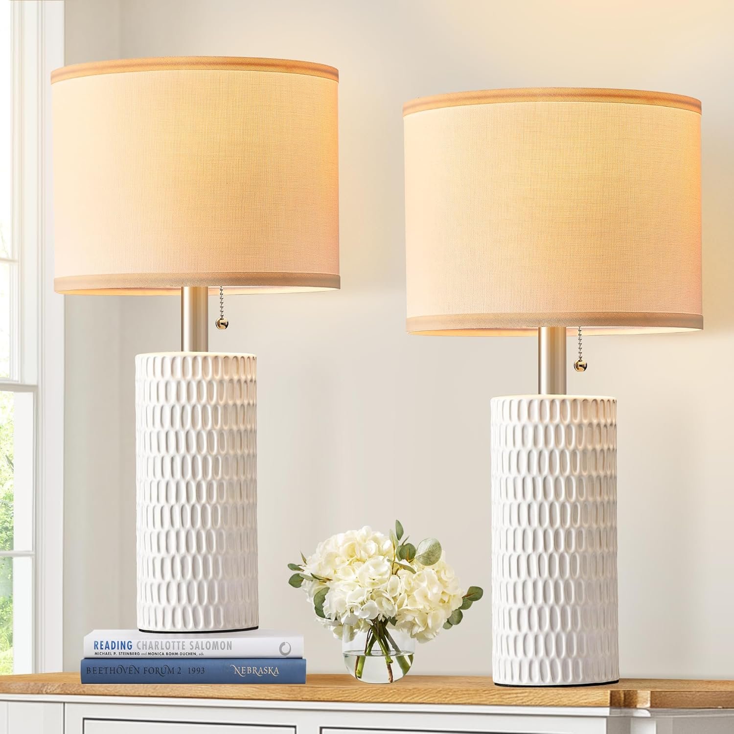 Reaketon 20″ Modern Ceramic Table Lamps for Bedroom Set of 2, Small Table Lamps for Night Stands, Living Room, Home Office and Hallways, White