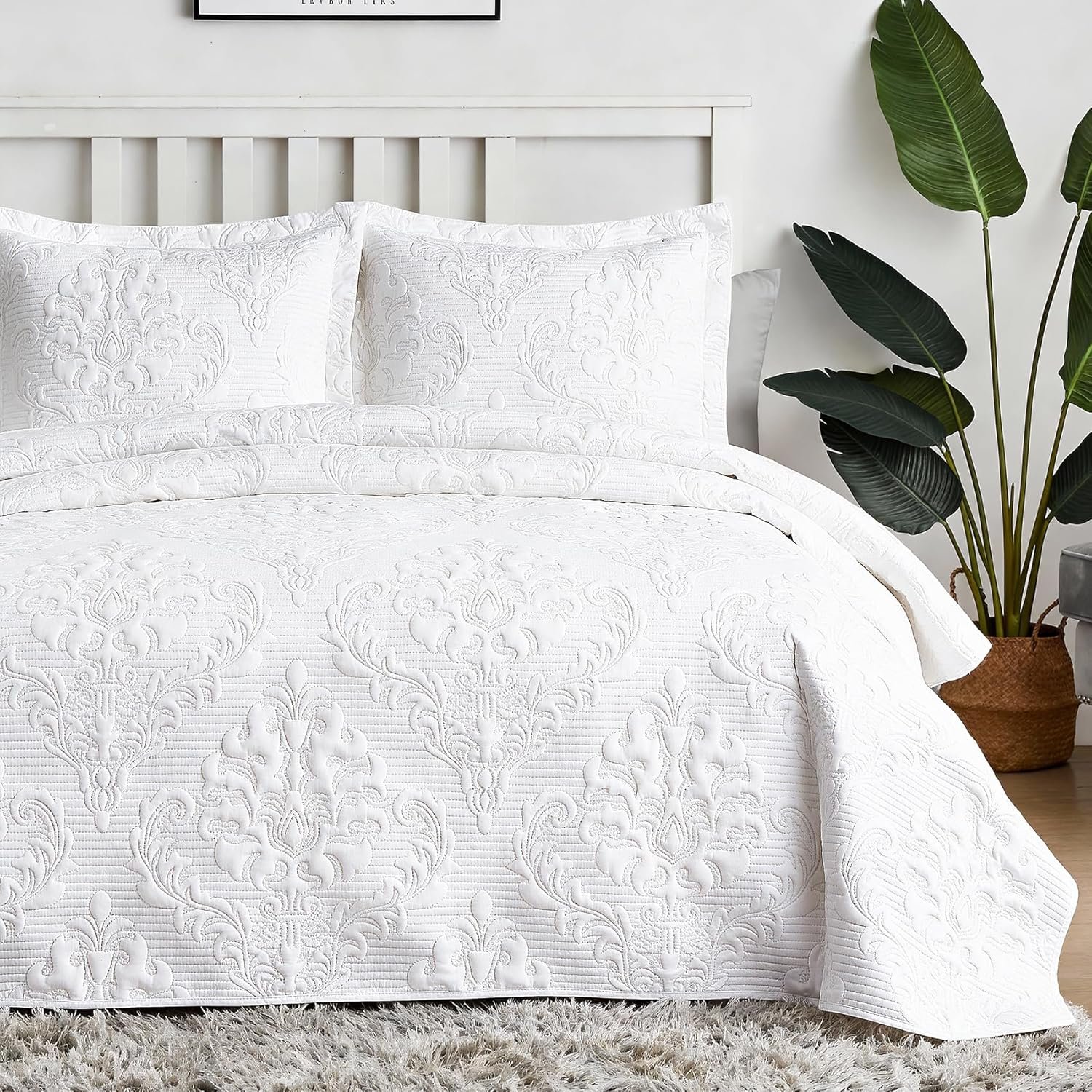 Hansleep White Quilt Queen Size – Ultrasonic Summer Bedspread Queen, Soft Lightweight Coverlet Bedding Set, 3 Pieces (1 Quilt, 2 Pillow Shams)