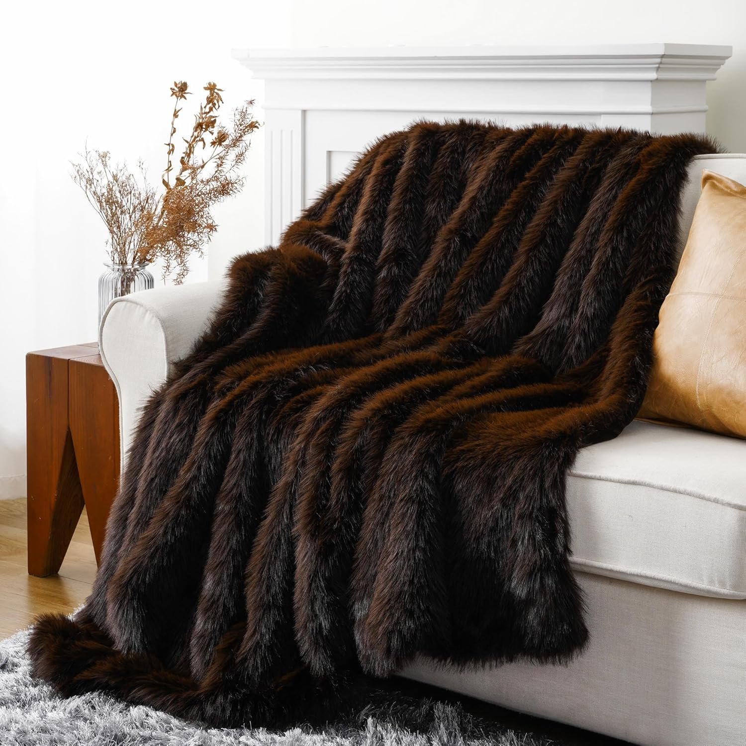 BATTILO HOME Luxury Brown Faux Fur Throw Blanket, Large Soft Warm Cozy Fuzzy Fluffy Fur Blankets and Throws for Bed, Home Decor, King Size Fur Blanket with Long Pile, 60″x80″