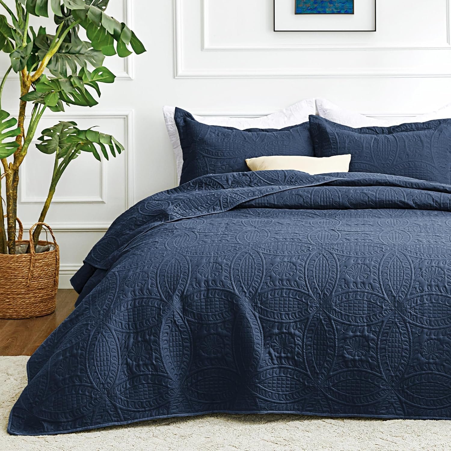 Love’s cabin Quilts for Queen Bed Navy Blue Bedspreads – Soft Bed Summer Lightweight Bedspread Comforter – Modern Style Coin Pattern Coverlet for All Season – 3 Pieces (1 Quilt, 2 Pillow Shams)