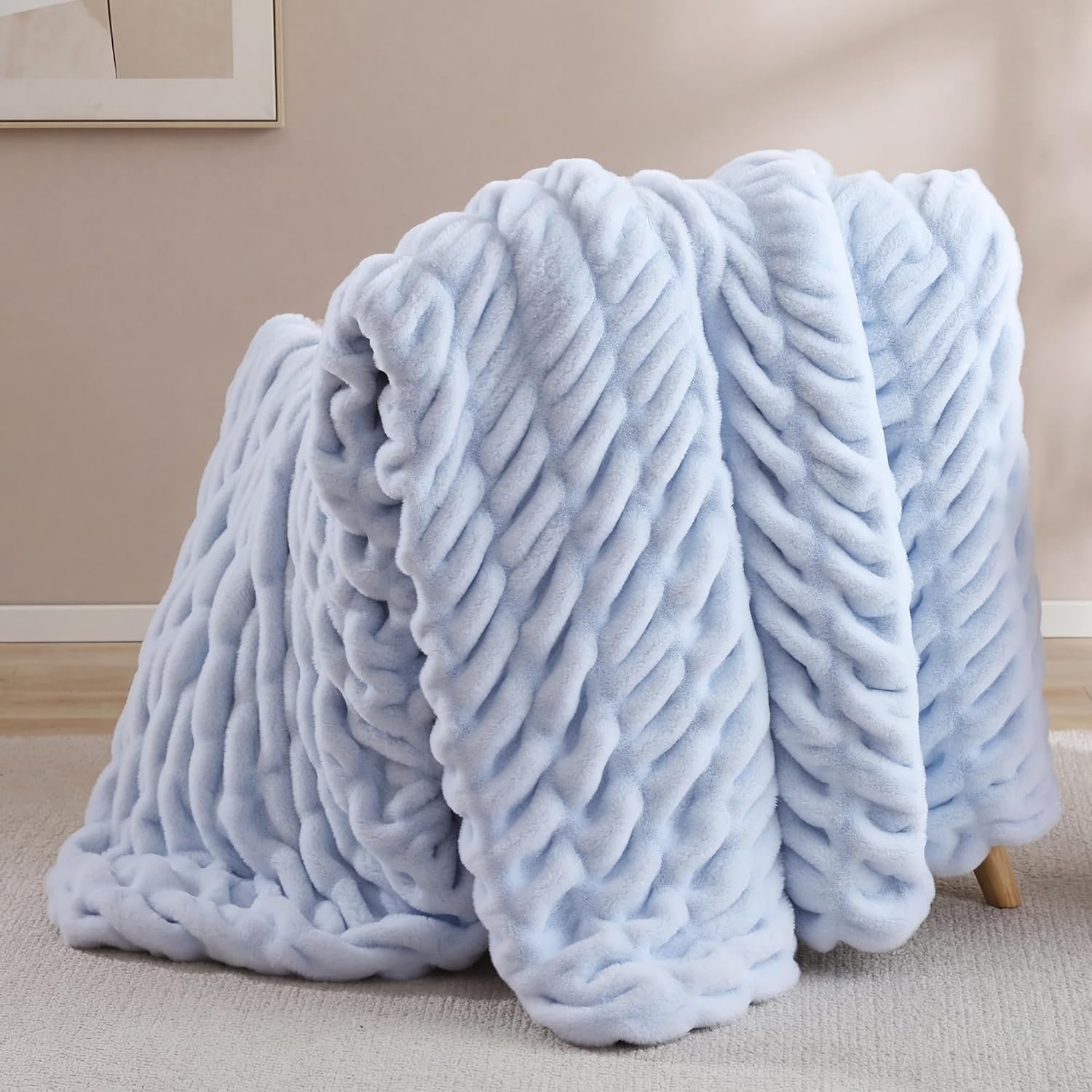Smoofy Light Blue Throw Blanket for Couch – Luxury Faux Rabbit Fur Blanket, Ultra Soft Fluffy Plush Fuzzy, Lightweight Warm Cozy Blanket for Bed Sofa, Aesthetic Room Decor Gift for Women 50″x60″