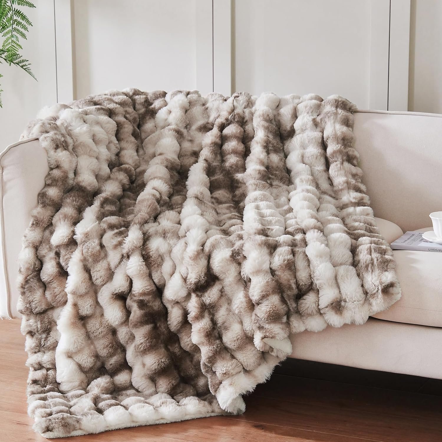 50×60 Inches Ultra-Soft Fuzzy Faux Fur Plush Throw Blanket – Thick, Warm Sherpa for Couch, Sofa, Bedroom, Camping – Decorative Blanket for Cozy Warmth, Bubble Brown Tie Dye