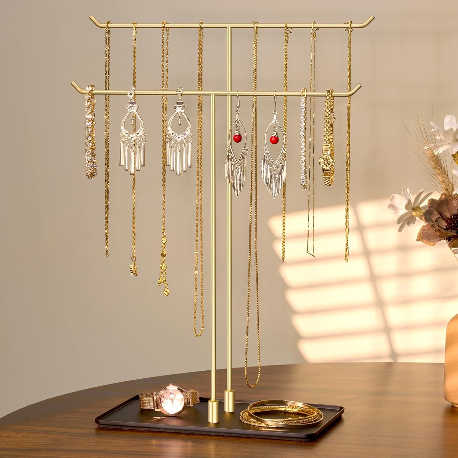bussdis Necklace Holder Jewelry Stand Organizer for Necklaces and Bracelets, Metal Display Stand, Gift for Women, Ideal for Home, Bedroom, or Vanity, Gold and Black