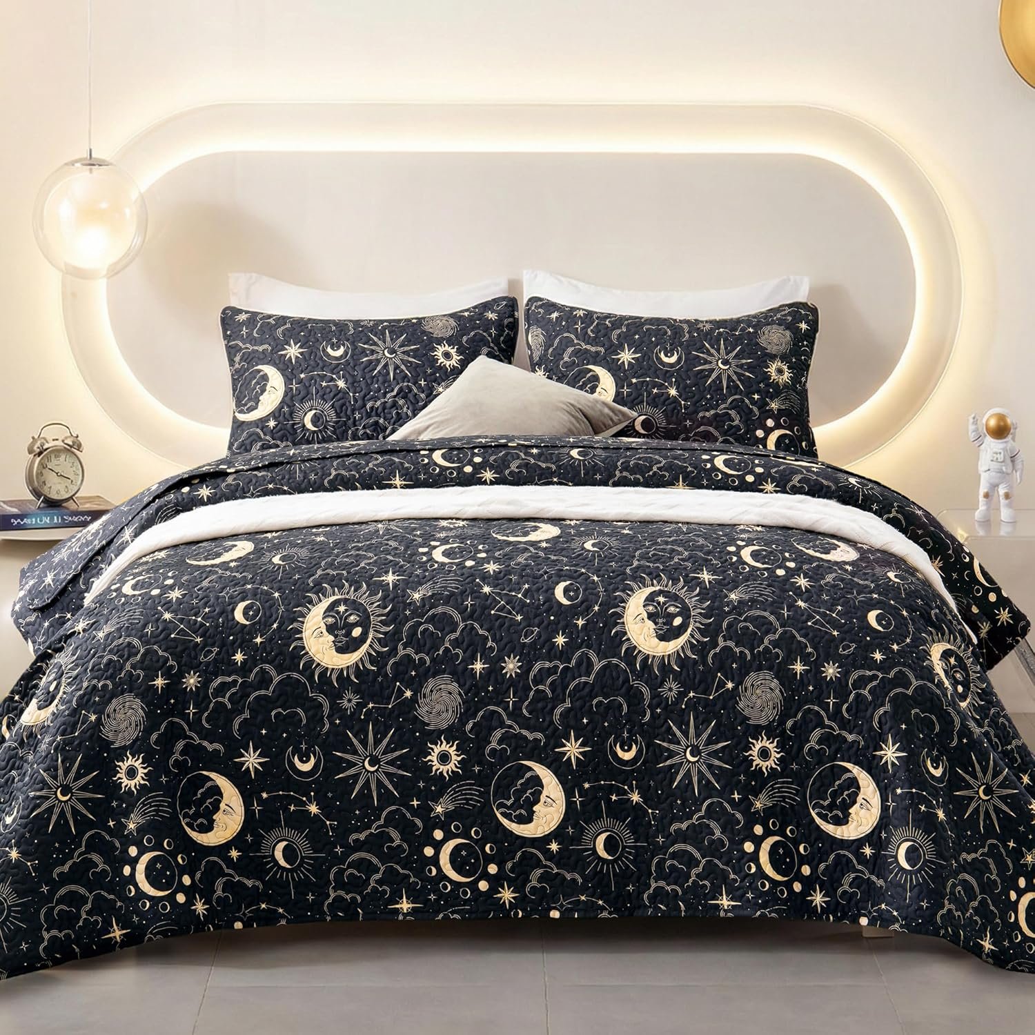 EXQ Home Quilt Set Full Queen Size Black Print 3 Piece,Lightweight Soft Coverlet Modern Style Sun Starry Pattern Bedspread Set(1 Quilt,2 Pillow Shams)
