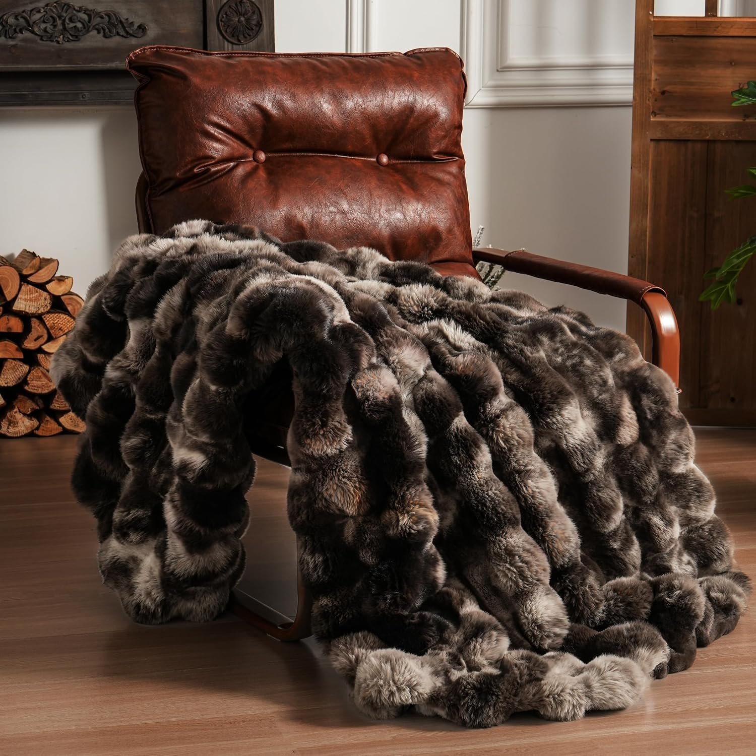 BENVWE Fluffy Faux Fur Throw Blanket for Couch, Soft Plush Thick Cozy Fuzzy Luxury Minky Bubble Blanket for Home Living Room Decor Gift for Women, Tie-dye Coffee, 50″ x 60″, 1100GSM