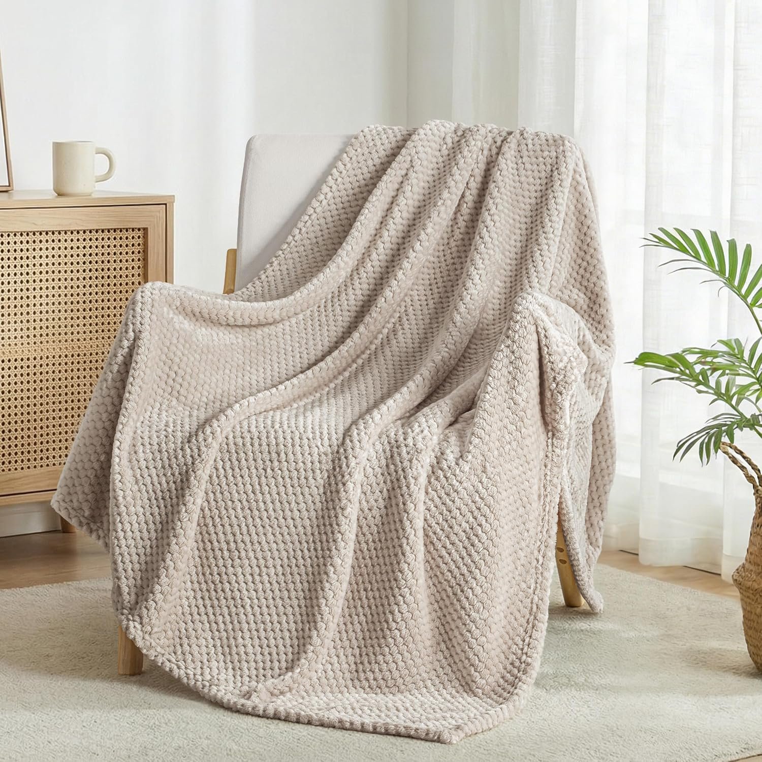 Exclusivo Mezcla Fleece Throw Blanket Extra Large, Super Soft and Warm Blankets for Couch, Sofa and Bed Waffle Textured, Cozy, Fuzzy and Lightweight (Tan, 50×70 Inches)